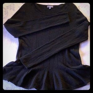 NEIMAN MARCUS XL CASHMERE SWEATER RUFFLE BOTTOM